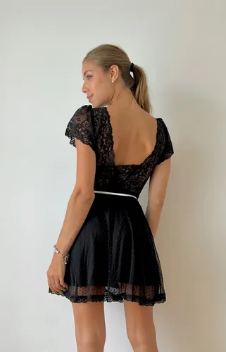 Vestidos de encaje negro cortos hotsell