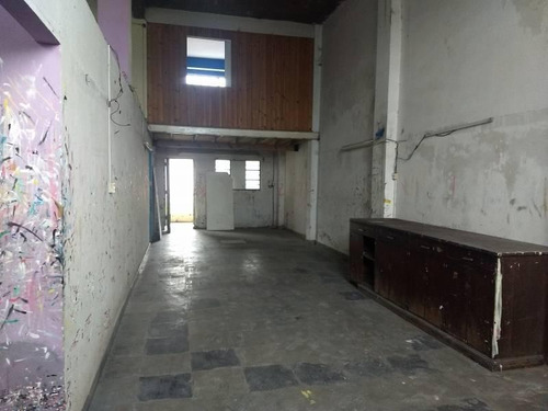 Imagen 3 de 12 de Galpón En Venta Sobre Carlos Casares