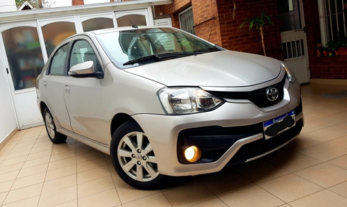Imagen 5 de 15 de Toyota Etios 2017 1.5 Sedan Xls At