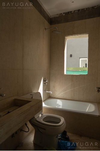 Imagen 23 de 30 de Venta - Casa Con Vista A La Laguna En Lagoon Pilar - Bayugar Negocios Inmobiliarios