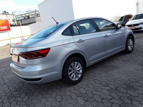 Imagem 7 de 9 de Volkswagen Virtus 1.6 Msi Total Flex Manual