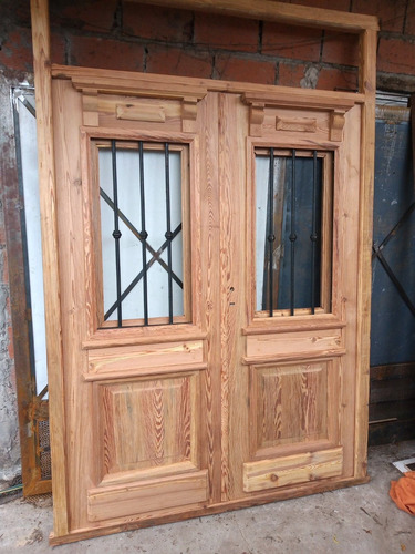 Imagen 4 de 10 de Fabricación De Puertas De Pinotea De Interior Y Exterior