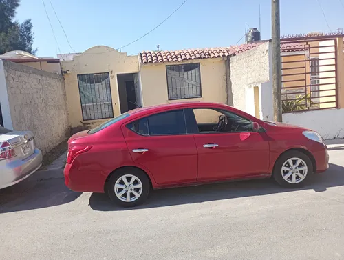 Nissan Versa 1.6 Advance At
