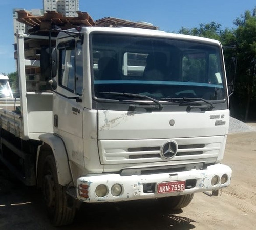 Mb 1215 C No Chassi Reduzido 6 Marchas Ano 2002