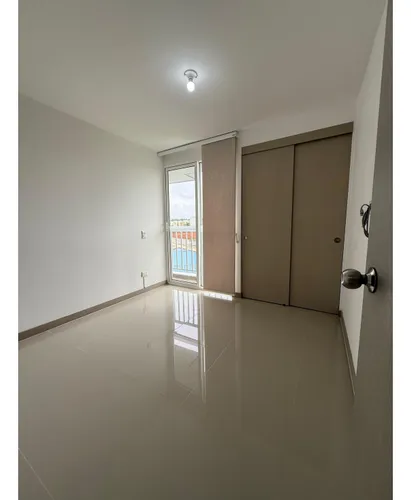 Venta Apartamento De 80mts2 En El Castillo, Jamundí, 13369-4