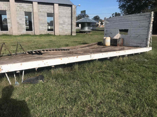 Imagen 3 de 16 de Caja Playa Para Camion De Acero Y Madera En Tres Arroyos