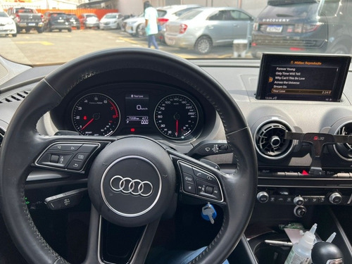 Imagem 4 de 6 de Audi A3 Sedan 2018 1.4 Tfsi Ambiente Flex Tiptronic 4p