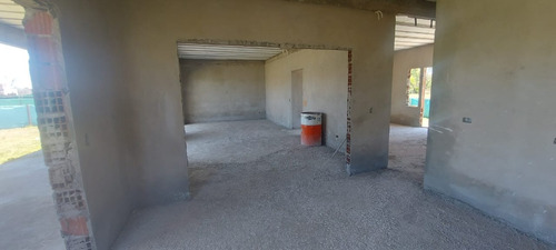 Casa En Obra Avanzada Barrio Privado Santa Isabel 2