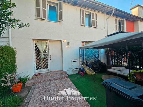 Venta Casa En Condominio 4 Dorm. 2 Baños En Ñuñoa