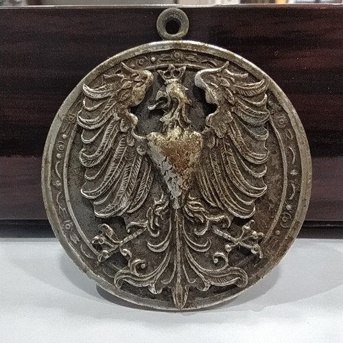 Antigua Medalla Águila Imperial Sin Marcas De Origen