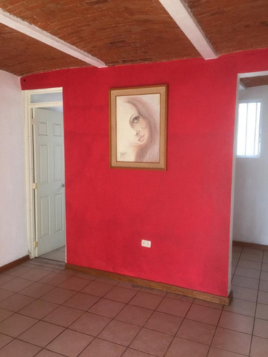 Imagen 4 de 9 de Espacioso Local Comercial Recién Remodelado