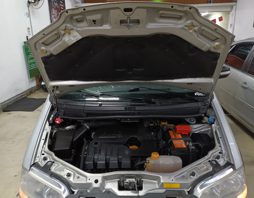Fiat Idea 1.8 MPI ADVENTURE 8V FLEX 4P MANUAL