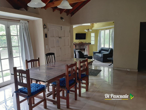 Imagen 3 de 8 de Venta Chalet Sobre 470 M2 - 4 Dormitorios - Costa Del Este