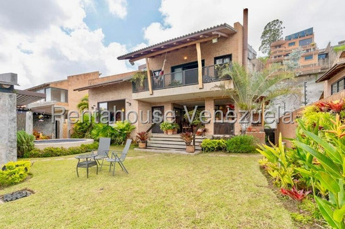 Casa ( 3 Niveles / Remodelada) Venta Alto Hatillo ( Urb. La Hatillana) Mls-25-8876