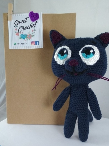 Vera Y El Reino Arcoiris. Gata Tejida A Crochet. Amigurumis