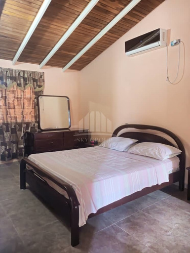 Imagen 7 de 10 de Yohandys Vende Town House En Naguanagua Res Cantapiedra