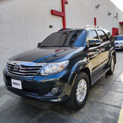 Toyota  Fortuner  4x2