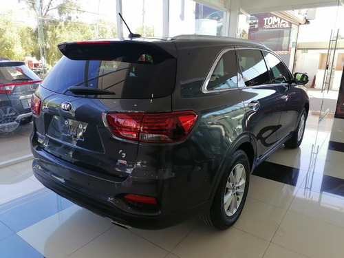 Imagen 6 de 15 de Kia Sorento Lx