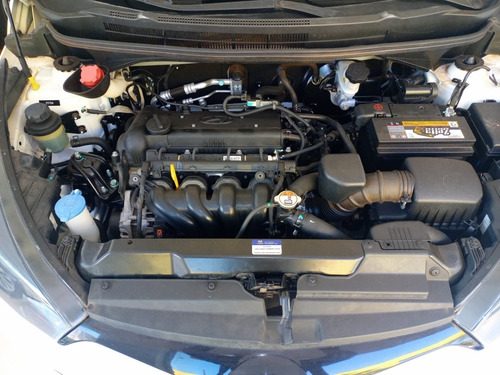 Imagem 11 de 12 de Hb20 Comfort Plus 1.6 Flex - 2014