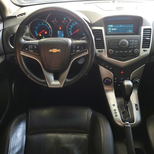 Imagem 12 de 13 de Chevrolet Cruze 2013 1.8 Lt Ecotec 6 Aut. 4p