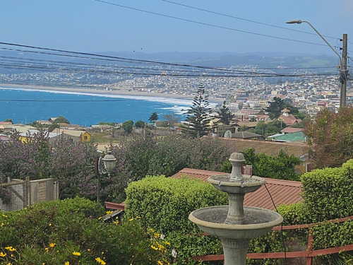 Se Vende Casa Con Vista Al Mar En La Comuna De Cartagena.