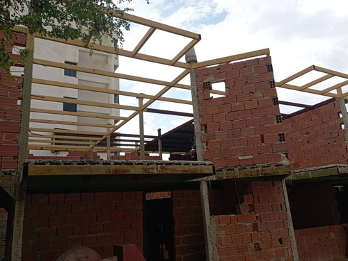 Imagen 2 de 4 de Town House En Los Corales Ref 1146