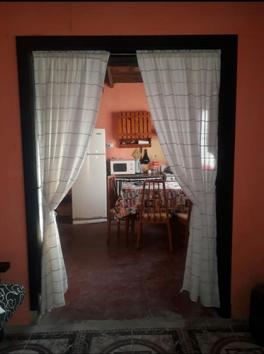 Casa De 3 Ambientes En Colina Alegre A 2 Cuadras De La Ruta