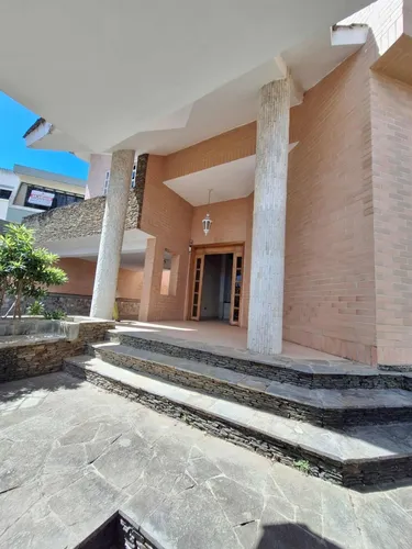Casa En Venta En El Parral. Dl