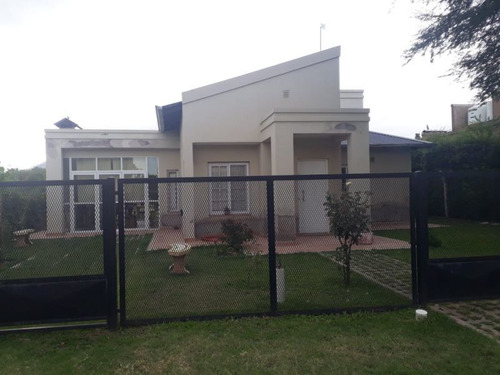 Casa En Venta En Barrio La Pancha I