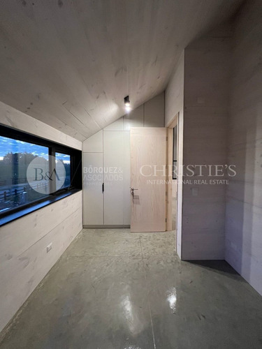Imagen 10 de 24 de 21839 - Luminosa Y Moderna Casa Nueva