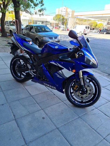 Yamaha R1