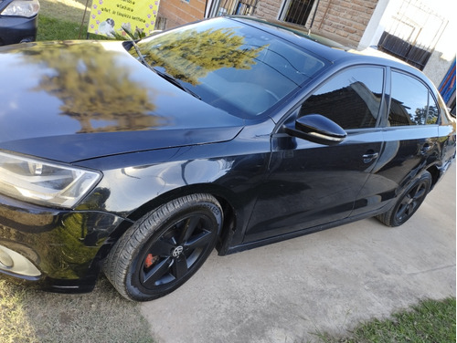 Volkswagen Vento 2.5 Luxury 170cv