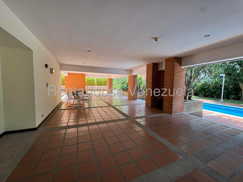 En Venta Hermoso Apartamento - Urb. La Castellana.