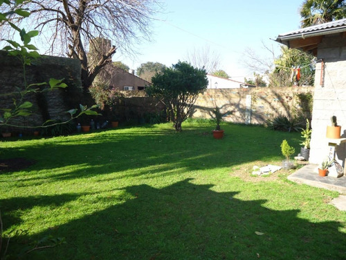 Imagen 2 de 30 de Casa En Venta De 4 Dormitorios En City Bell - La Plata Calle 467 E/ 27 Y 28