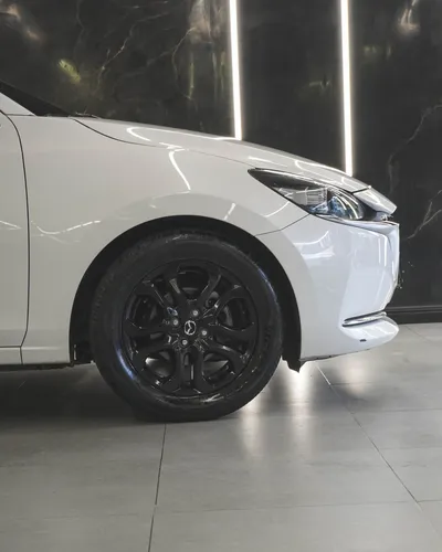 Mazda 2 GRAND TOURING BLINDADO 2+