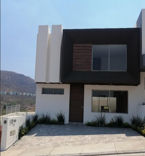 Casa En Venta En Cañadas Del Bosque Tres Marias