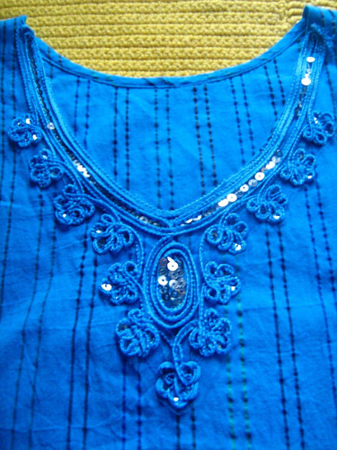 Blusa Azul Con Aplicación De Lentejuelas Talla S