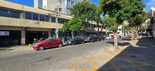 Excelente Local, A Pasos De San Antonio