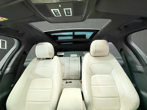 Jaguar F-PACE FIRST EDITION