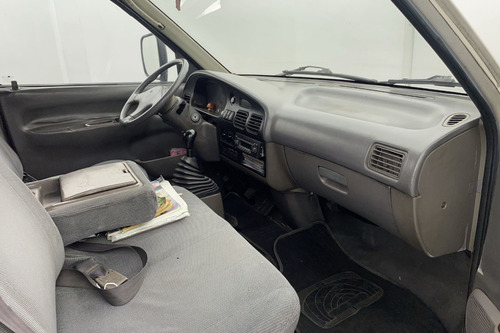 Kia Pregio 3.0 Prgg 8 L 2002