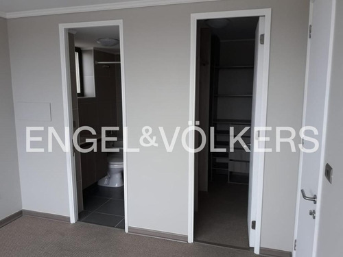 Se Vende Departamento A Dos Cuadras Del Centro.