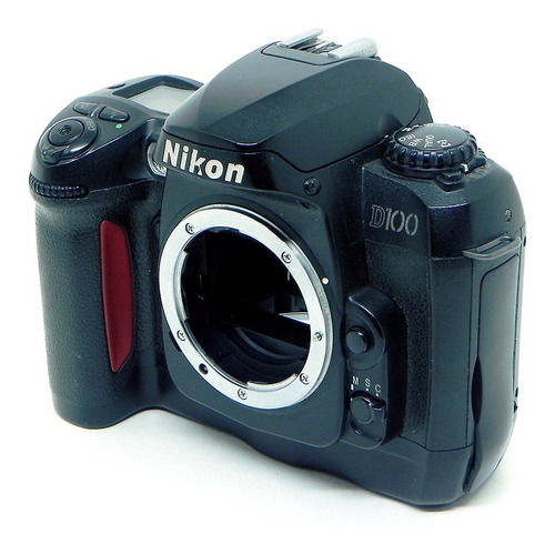 Câmera Digital Nikon D100 No Estado P/ Conserto Ou Peças
