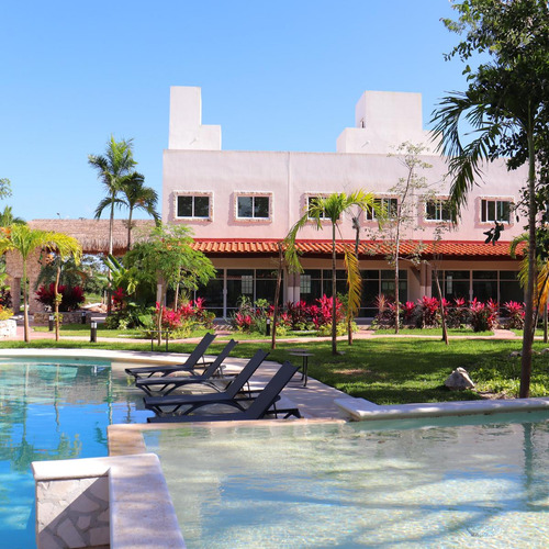 Casa En Venta En Playa Del Carmen De 2 Hab Con Alberca