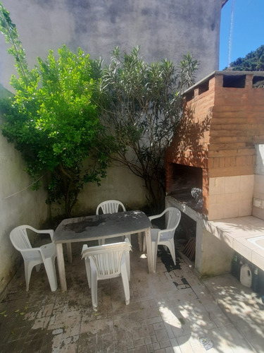 Triplex Amplio Y En Impecable Estado A La Venta Sin Expensas