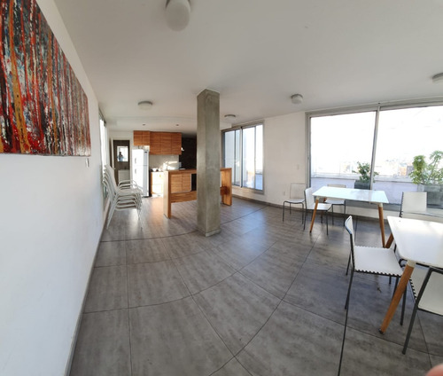 Imagen 8 de 9 de -apartamento De Un Dormitorio, Con Patio, Tres Cruces.