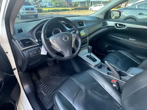 Nissan Sentra 1.8 B17 Advance