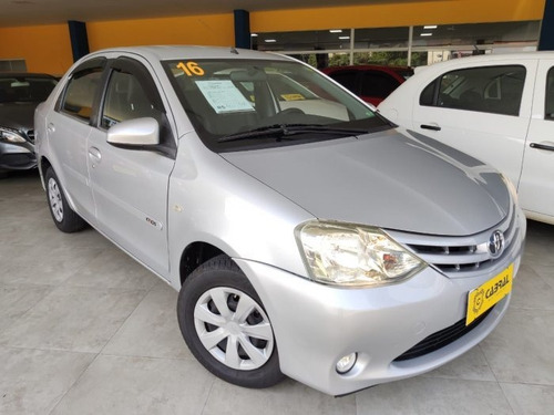 Etios Sedán 1.5 Xs Sedan 16v Flex 4p Manual