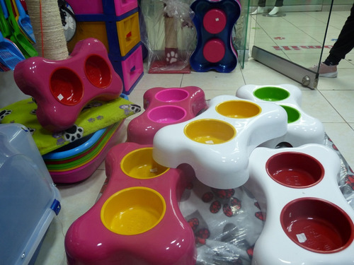 Comedero Tipo Hueso Doble Bicolor