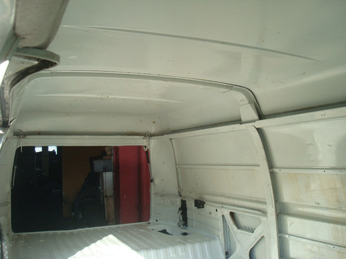 Volkswagen Kombi 1.6 Carat 3p