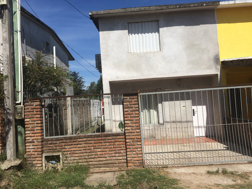 Traspaso Vivienda Duplex En Coop, Barros Blancos C/deuda